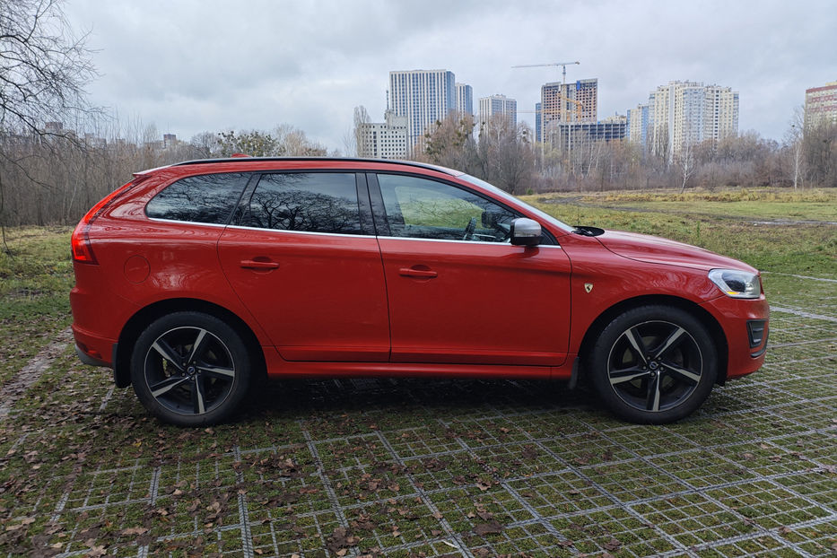 Продам Volvo XC60 2013 года в Киеве