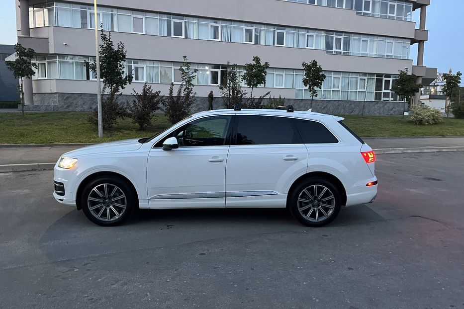 Продам Audi Q7 2019 года в Житомире