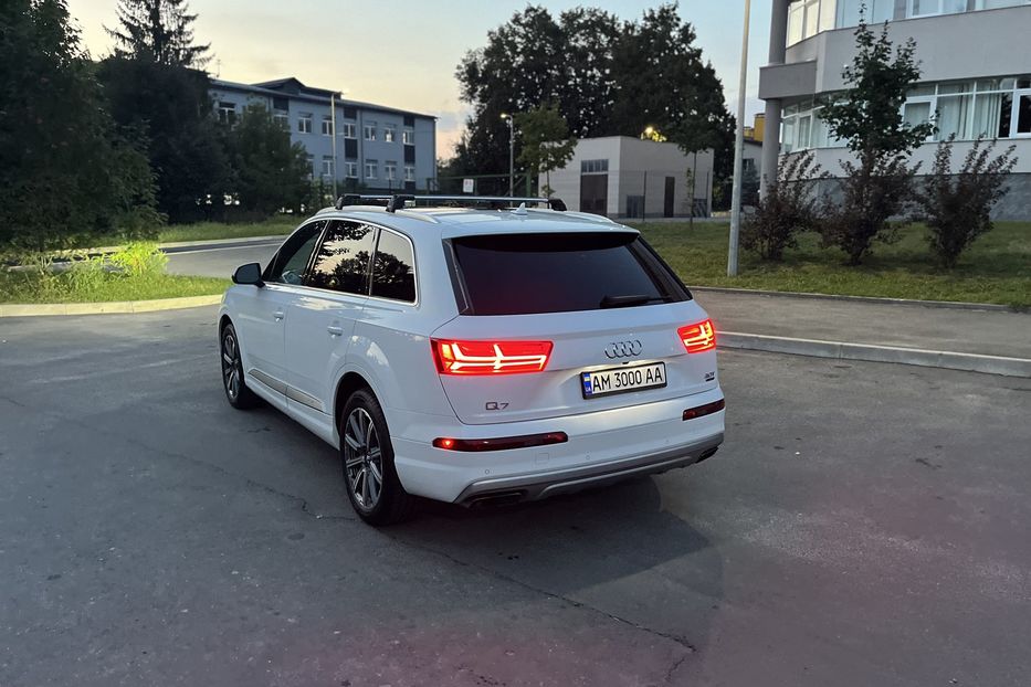 Продам Audi Q7 2019 года в Житомире