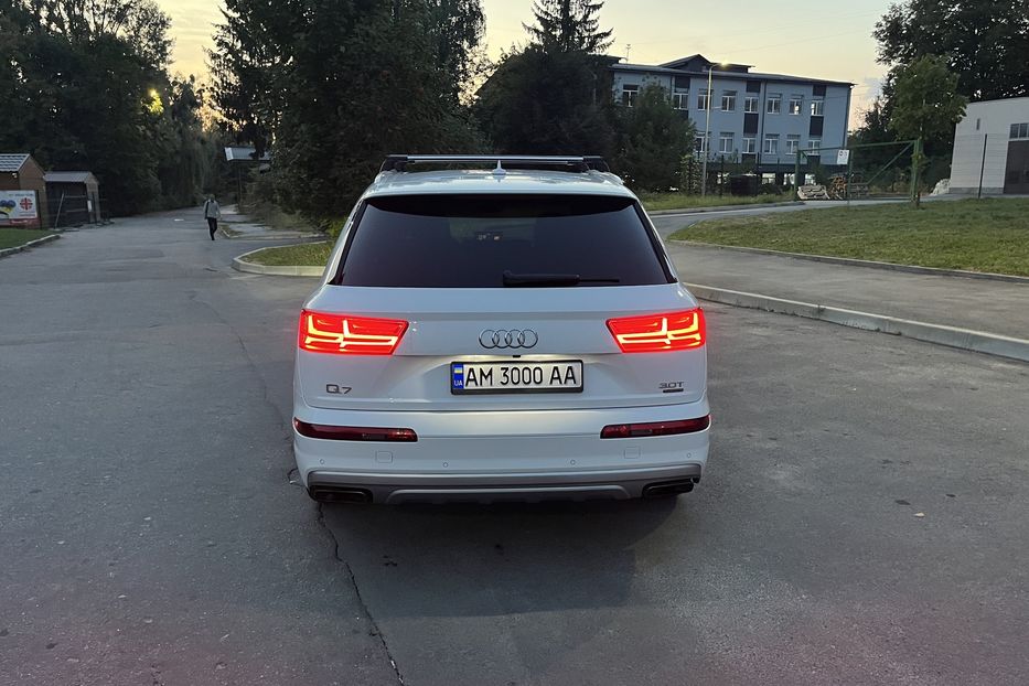 Продам Audi Q7 2019 года в Житомире