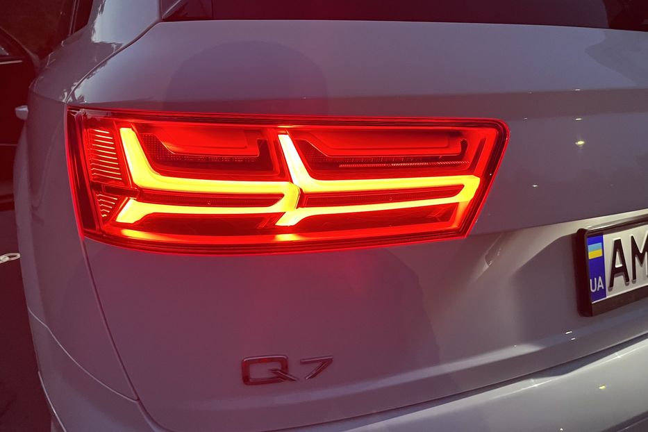 Продам Audi Q7 2019 года в Житомире