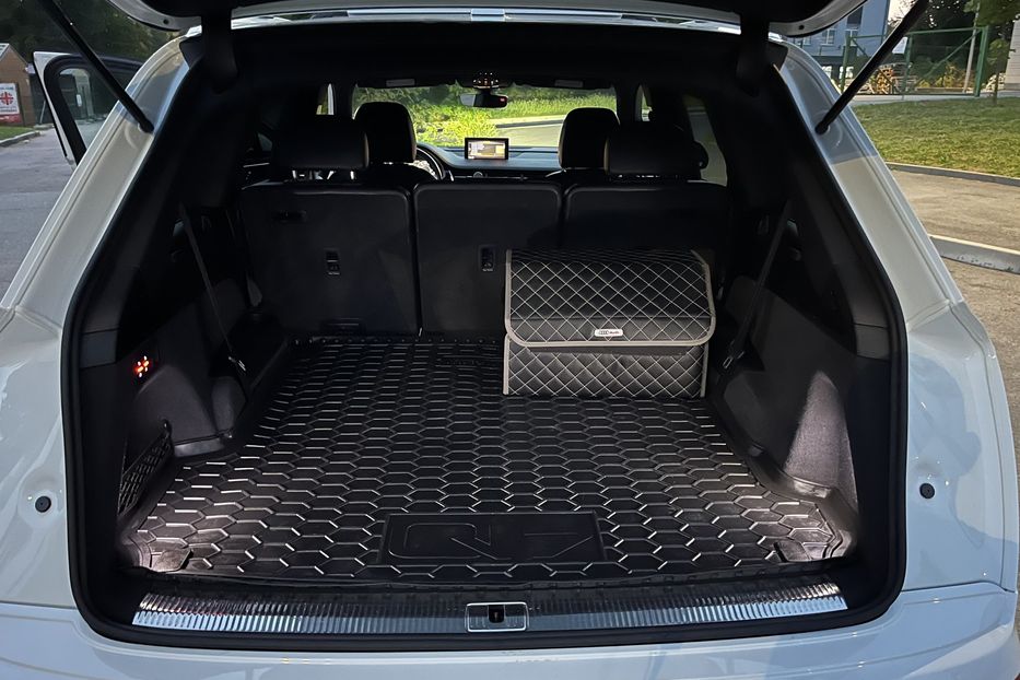 Продам Audi Q7 2019 года в Житомире
