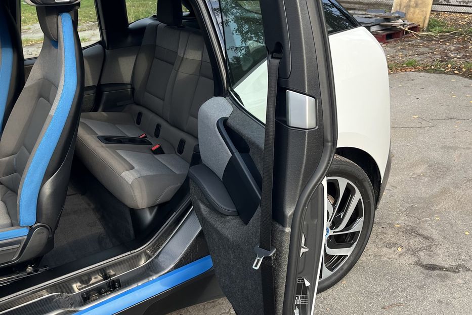 Продам BMW I3 42kw 2020 года в Житомире