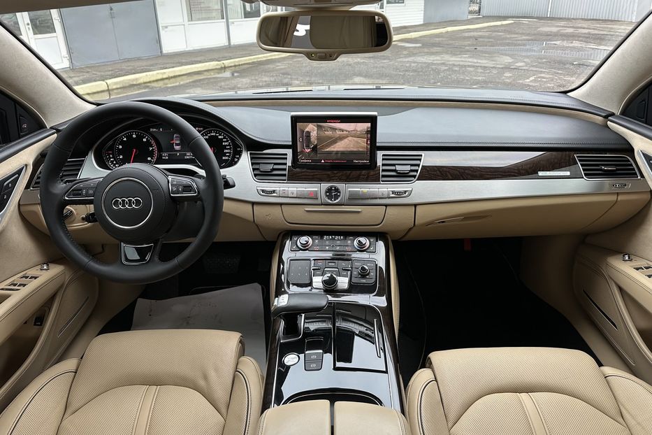 Продам Audi A8 Long Quattro Armored B7 2011 года в Киеве