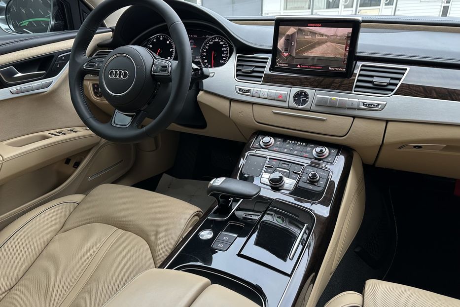 Продам Audi A8 Long Quattro Armored B7 2011 года в Киеве