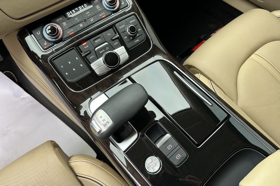 Продам Audi A8 Long Quattro Armored B7 2011 года в Киеве