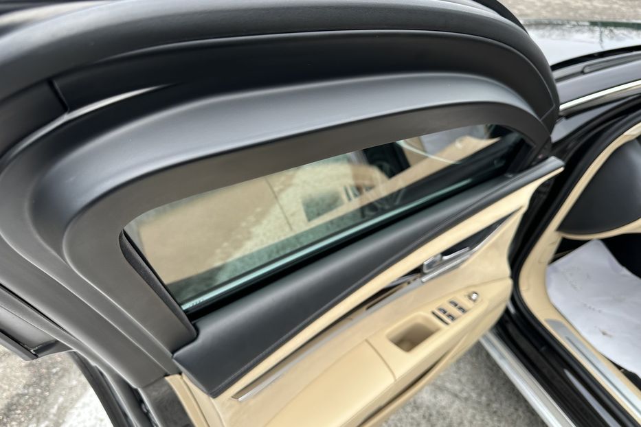 Продам Audi A8 Long Quattro Armored B7 2011 года в Киеве