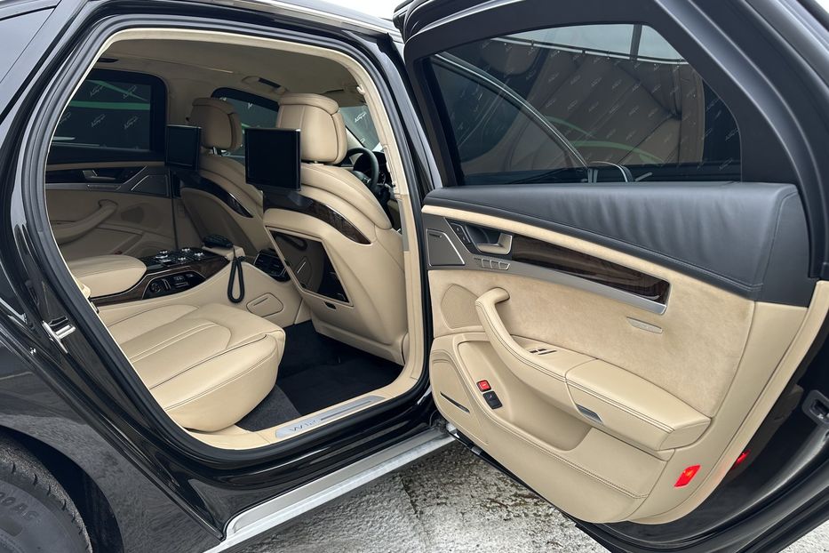 Продам Audi A8 Long Quattro Armored B7 2011 года в Киеве