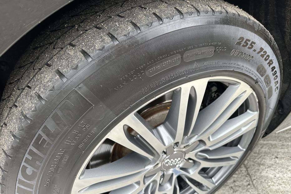 Продам Audi A8 Long Quattro Armored B7 2011 года в Киеве