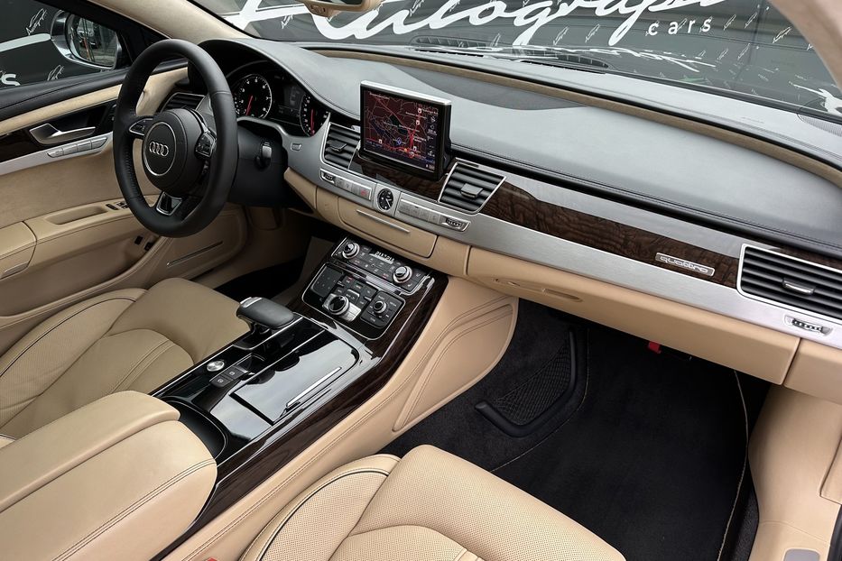 Продам Audi A8 Long Quattro Armored B7 2011 года в Киеве