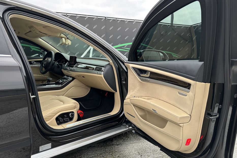 Продам Audi A8 Long Quattro Armored B7 2011 года в Киеве