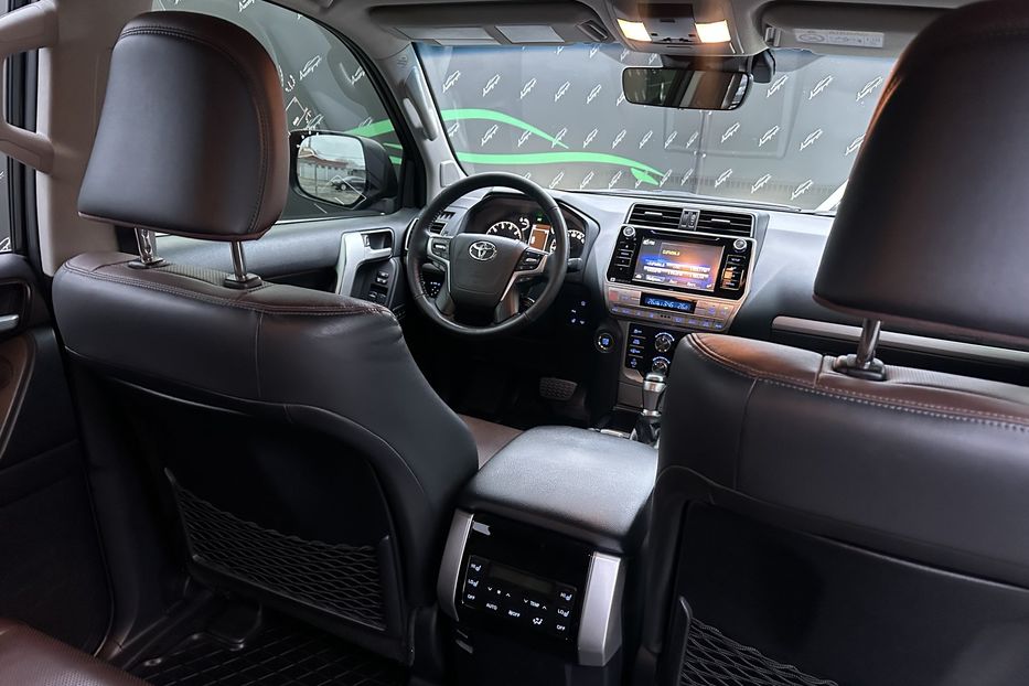 Продам Toyota Land Cruiser Prado AWD Premium 2018 года в Киеве