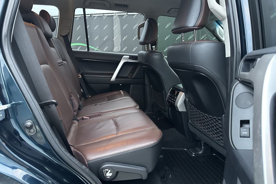 Продам Toyota Land Cruiser Prado AWD Premium 2018 года в Киеве