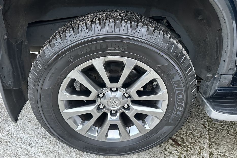 Продам Toyota Land Cruiser Prado AWD Premium 2018 года в Киеве