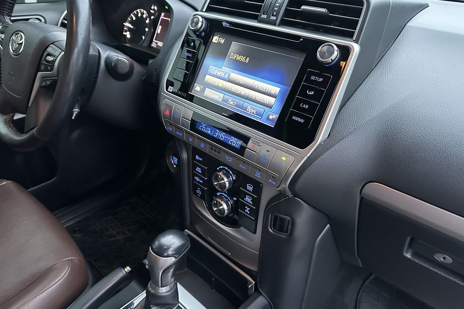 Продам Toyota Land Cruiser Prado AWD Premium 2018 года в Киеве