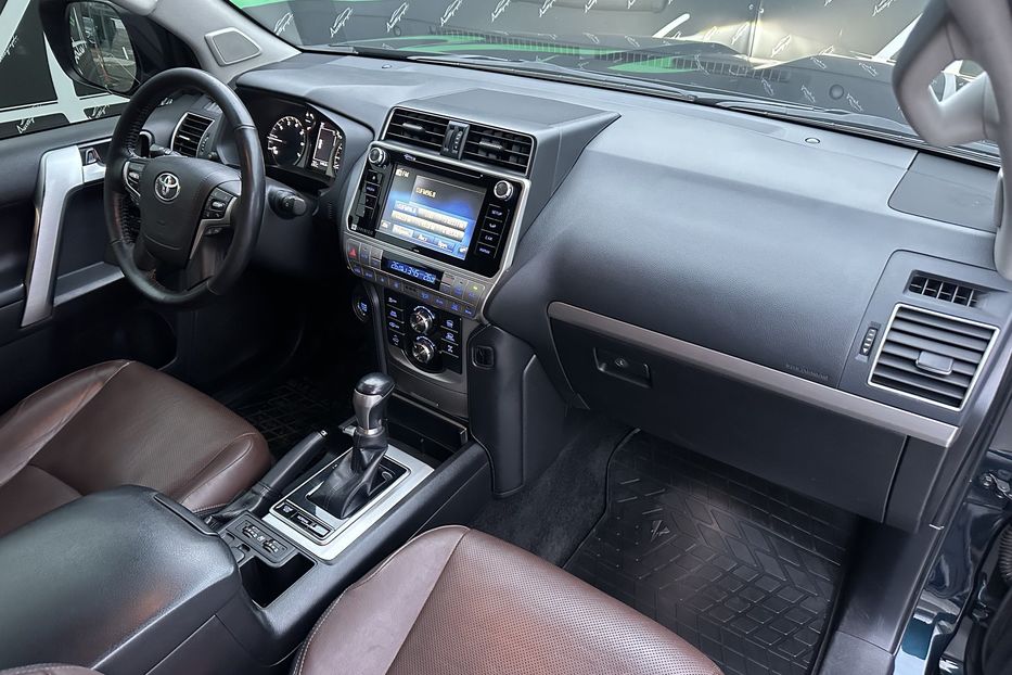 Продам Toyota Land Cruiser Prado AWD Premium 2018 года в Киеве