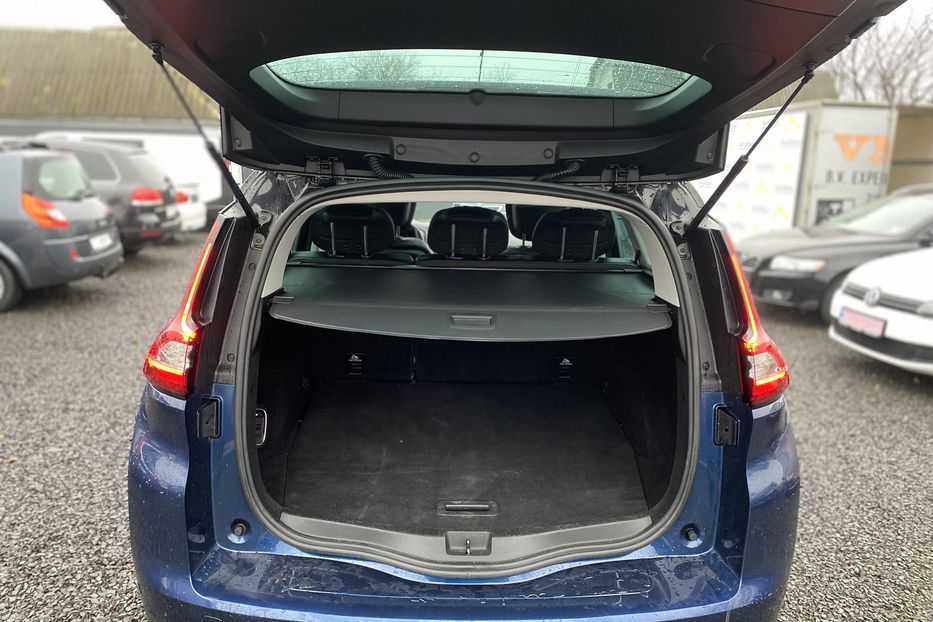 Продам Renault Scenic 2017 года в Луцке