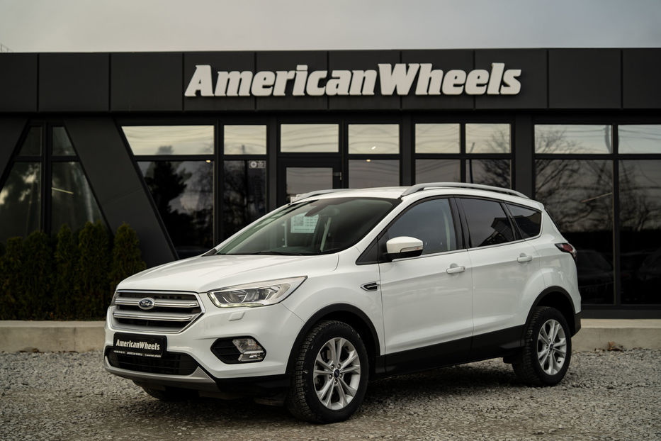 Продам Ford Kuga 2019 года в Черновцах