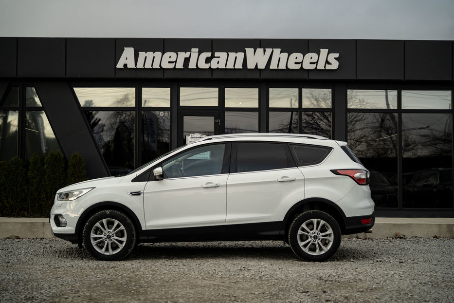 Продам Ford Kuga 2019 года в Черновцах