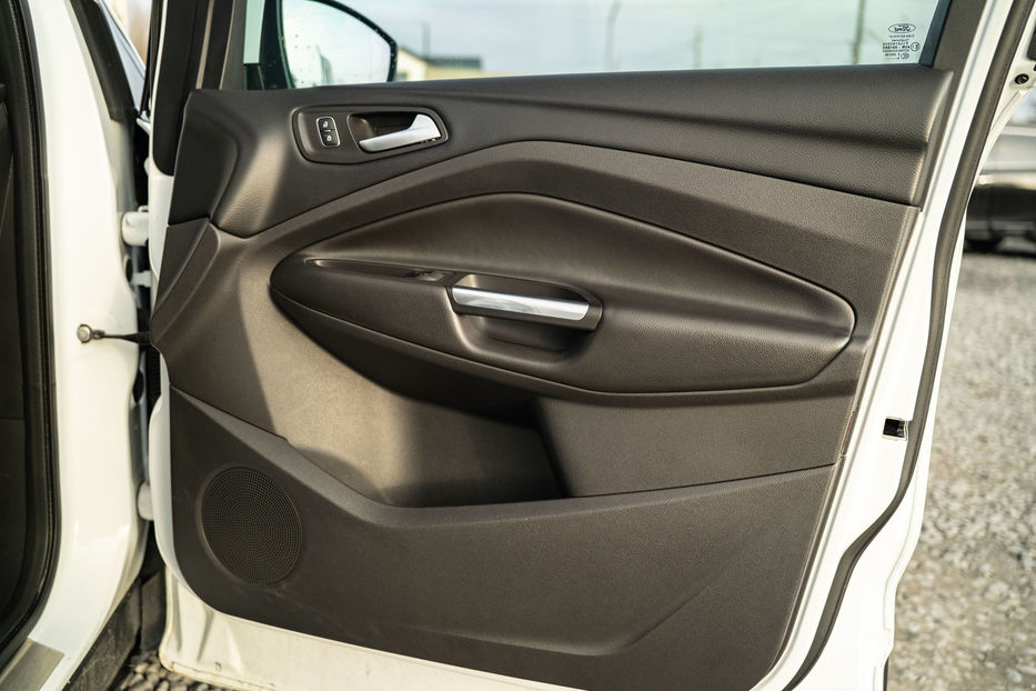 Продам Ford Kuga 2019 года в Черновцах