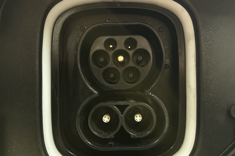 Продам Hyundai Kona Макс.комплектація PREMIUM.Люк 2021 года в Львове