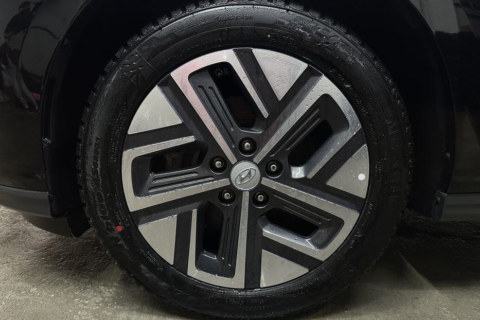 Продам Hyundai Kona Макс.комплектація PREMIUM.Люк 2021 года в Львове