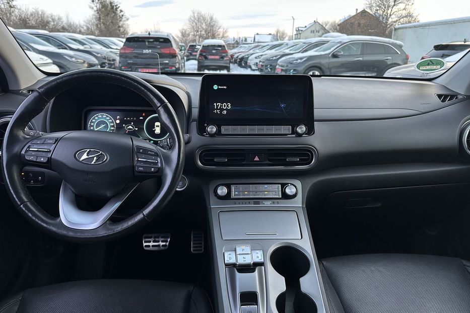 Продам Hyundai Kona Макс.комплектація PREMIUM.Люк 2021 года в Львове