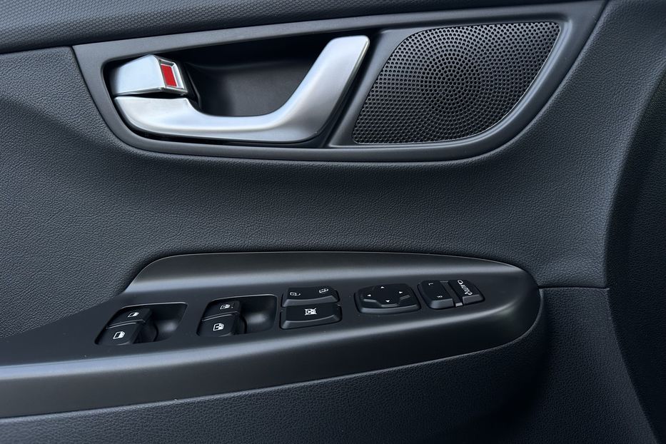 Продам Hyundai Kona Макс.комплектація PREMIUM.Люк 2021 года в Львове