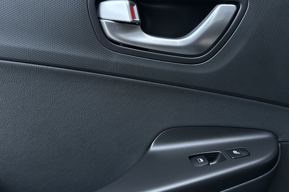 Продам Hyundai Kona Макс.комплектація PREMIUM.Люк 2021 года в Львове