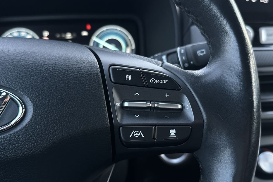 Продам Hyundai Kona Макс.комплектація PREMIUM.Люк 2021 года в Львове