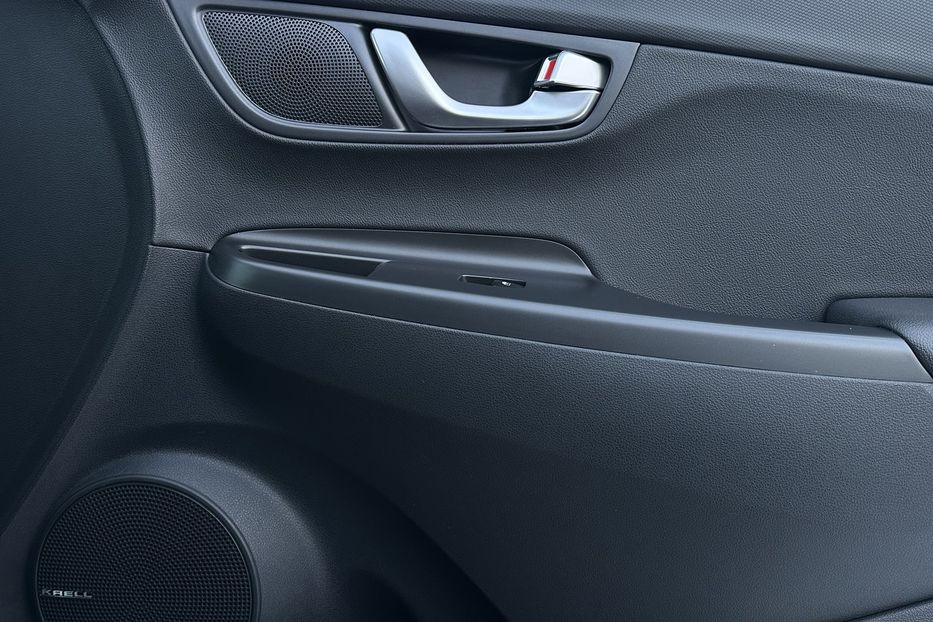 Продам Hyundai Kona Макс.комплектація PREMIUM.Люк 2021 года в Львове