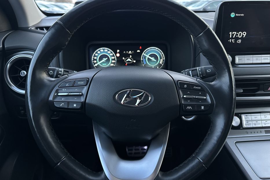 Продам Hyundai Kona Макс.комплектація PREMIUM.Люк 2021 года в Львове