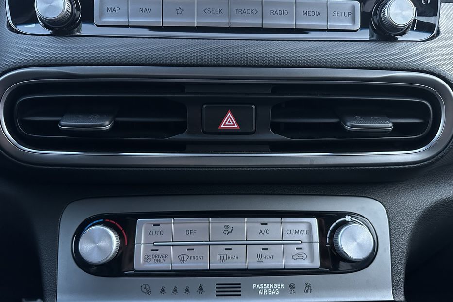 Продам Hyundai Kona Макс.комплектація PREMIUM.Люк 2021 года в Львове