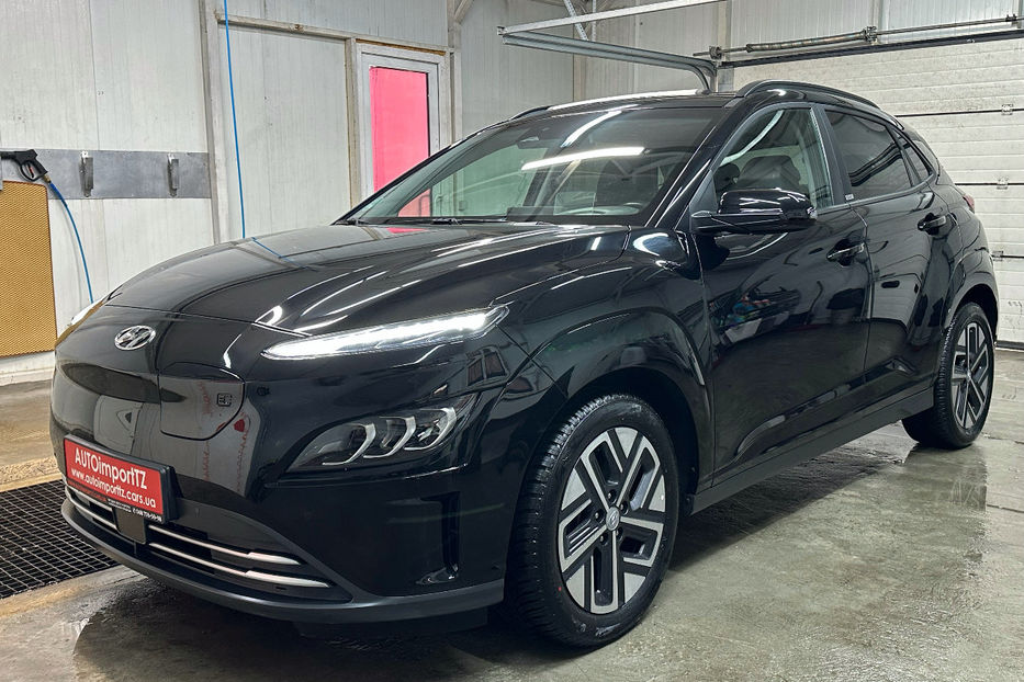 Продам Hyundai Kona Макс.комплектація PREMIUM.Люк 2021 года в Львове