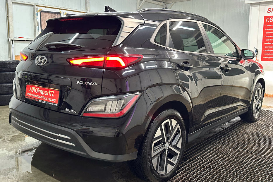 Продам Hyundai Kona Макс.комплектація PREMIUM.Люк 2021 года в Львове