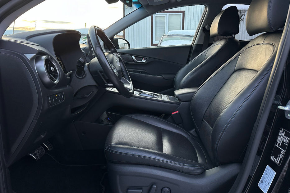 Продам Hyundai Kona Макс.комплектація PREMIUM.Люк 2021 года в Львове