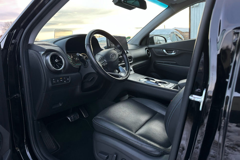 Продам Hyundai Kona Макс.комплектація PREMIUM.Люк 2021 года в Львове