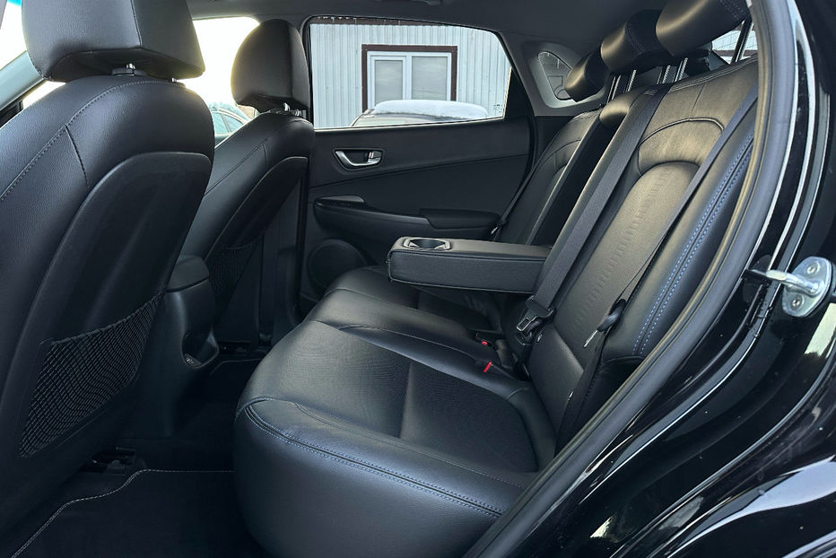 Продам Hyundai Kona Макс.комплектація PREMIUM.Люк 2021 года в Львове