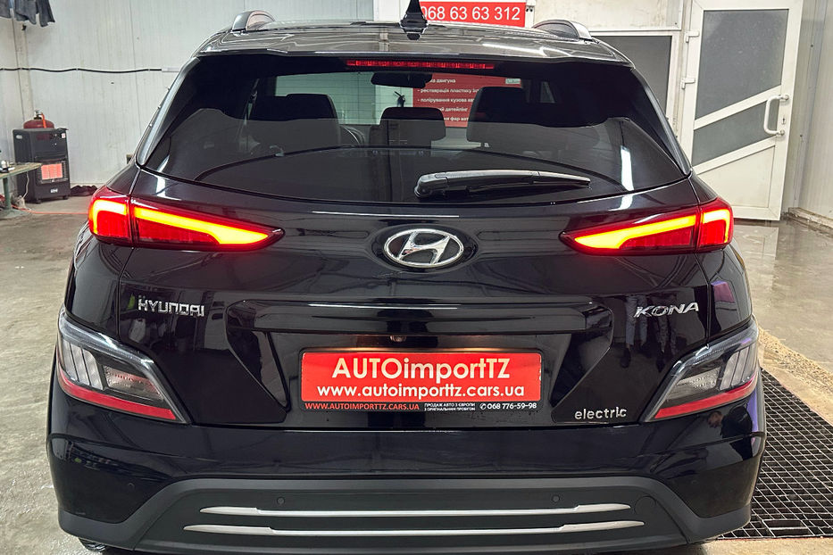 Продам Hyundai Kona Макс.комплектація PREMIUM.Люк 2021 года в Львове