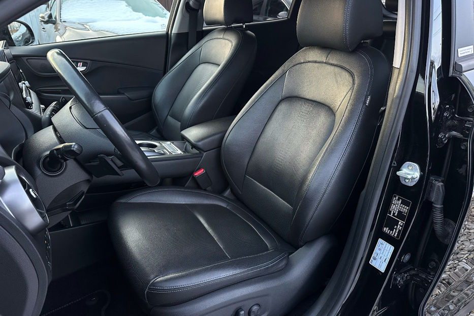 Продам Hyundai Kona Макс.комплектація PREMIUM.Люк 2021 года в Львове