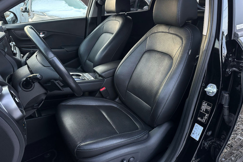 Продам Hyundai Kona Макс.комплектація PREMIUM.Люк 2021 года в Львове