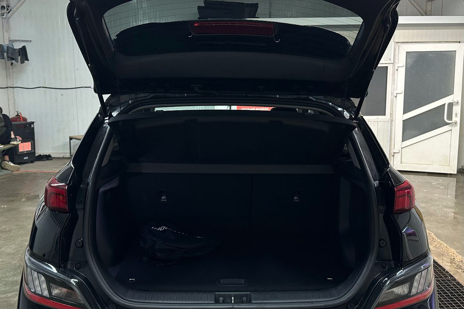 Продам Hyundai Kona Макс.комплектація PREMIUM.Люк 2021 года в Львове