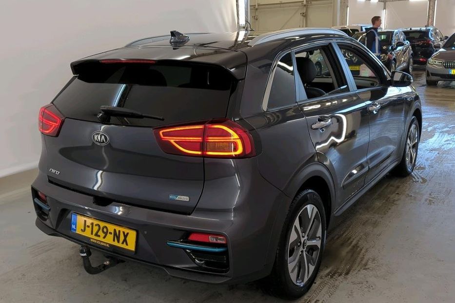 Продам Kia Niro 64 KWH, vin 3205 2020 года в Житомире