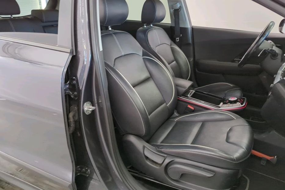 Продам Kia Niro 64 KWH, vin 3205 2020 года в Житомире