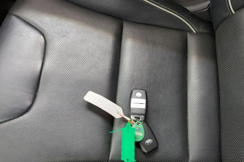 Продам Kia Niro 64 KWH, vin 3205 2020 года в Житомире