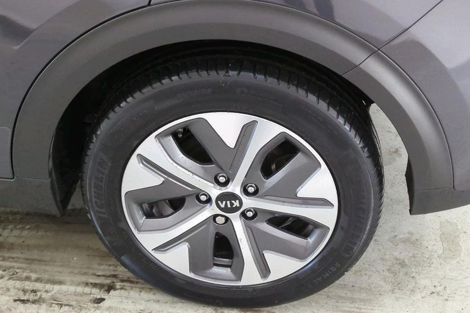 Продам Kia Niro 64 KWH, vin 3205 2020 года в Житомире