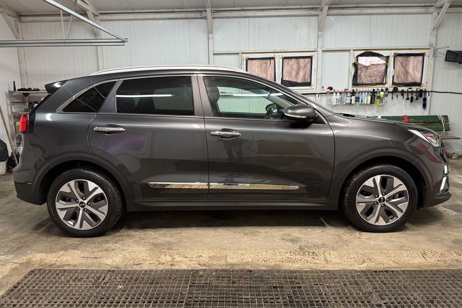 Продам Kia Niro 64кВт/204к.сМакс.комплектація! 2021 года в Львове