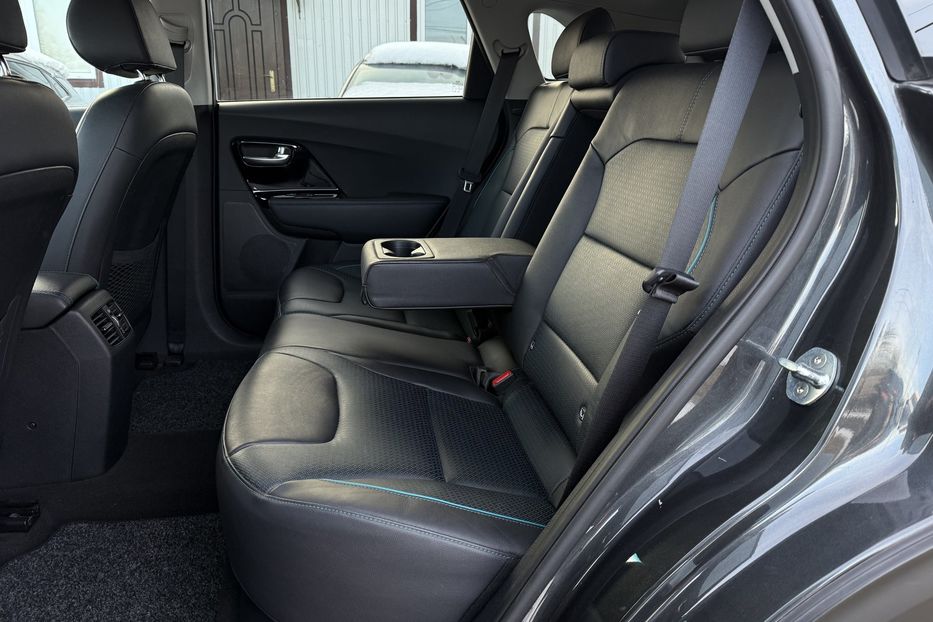 Продам Kia Niro 64кВт/204к.сМакс.комплектація! 2021 года в Львове