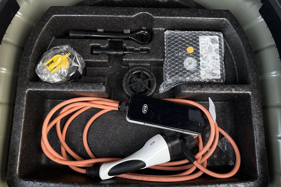 Продам Kia Niro 64кВт/204к.сМакс.комплектація! 2021 года в Львове