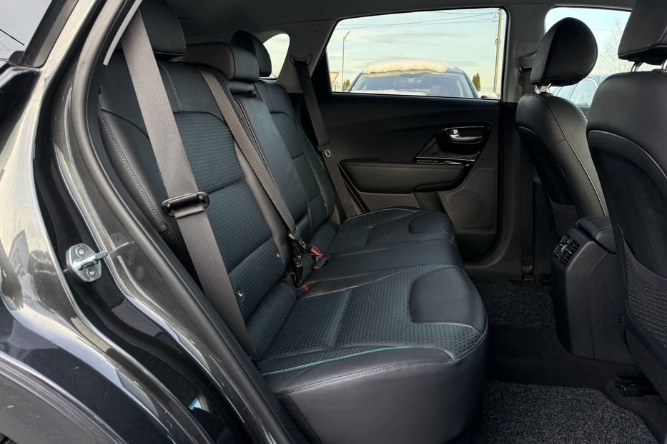 Продам Kia Niro 64кВт/204к.сМакс.комплектація! 2021 года в Львове